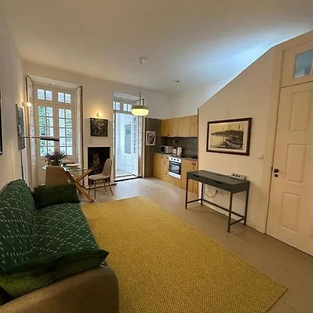 Apartment Downtown Almada Garden By Luxistay Porto